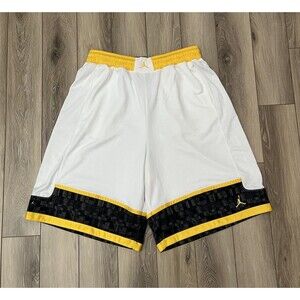 Vintage Air Jordan Shorts Mens Sz XL White/Gold Baggy Dri-Fit Basketball Y2K 11”